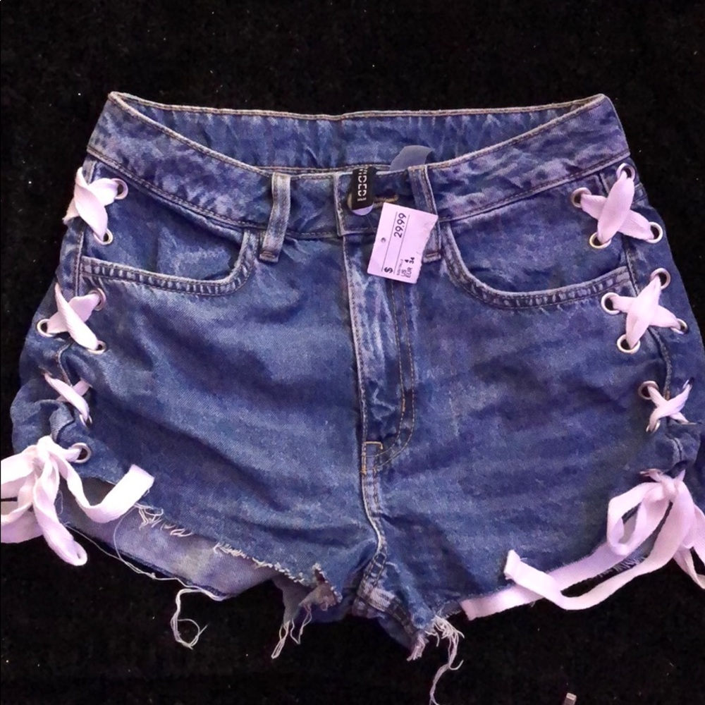 Jean shorts😍